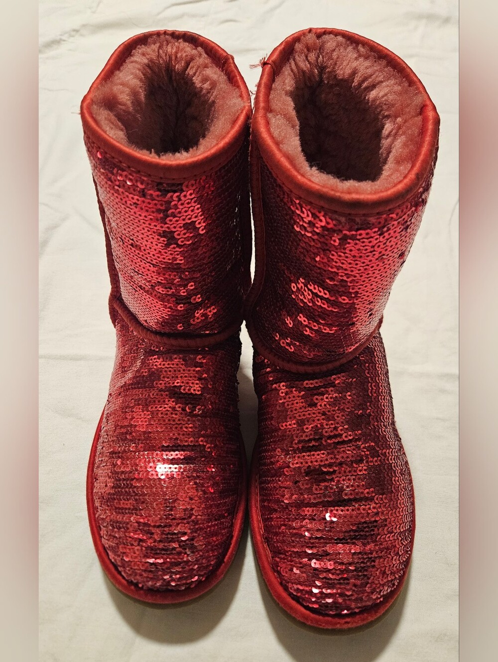 UGG Australia Classic Short Red Sequin Sparkle Boots Size 6